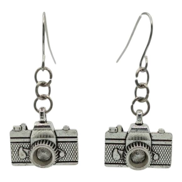 Vintage Camera Earrings Photographer Gift Camera Dangle Earrings Retro Camera - Picture 1 of 3